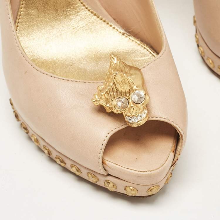 Pre Owned Alexander McQueen Beige Leather Skull Detail Studded Platform Peep Toe Pumps Size 37.5