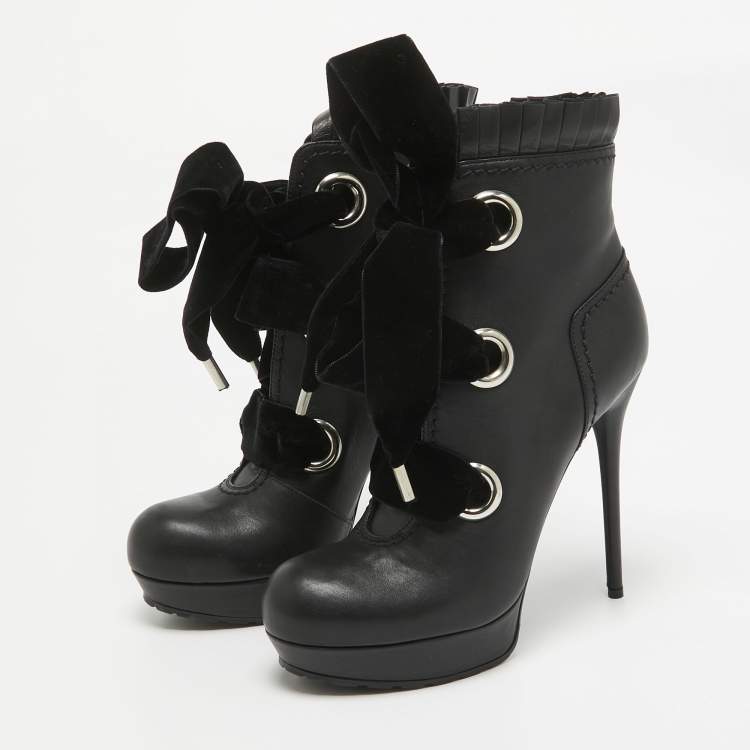 Pre Owned Alexander McQueen Black Leather Ankle Length Boots Size 40