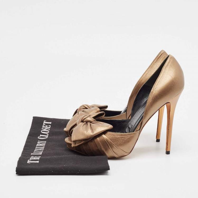 Pre Owned Alexander McQueen Gold Leather Peep Toe Pumps Size 37.5