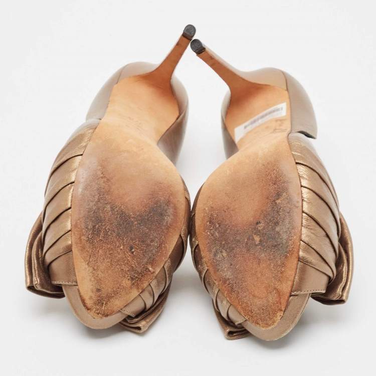 Pre Owned Alexander McQueen Gold Leather Peep Toe Pumps Size 37.5