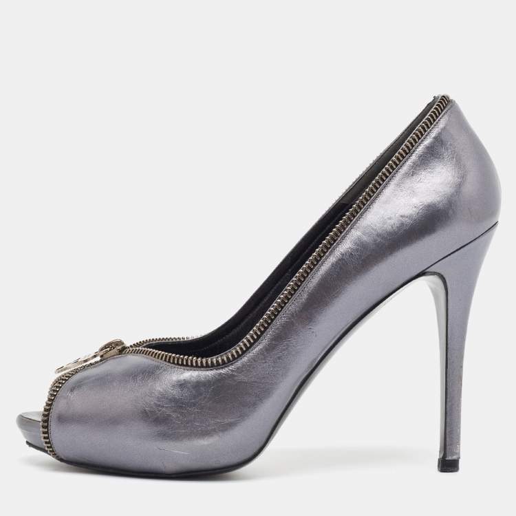 Pre Owned Alexander McQueen Metallic Leather Peep Toe Pumps Size 38