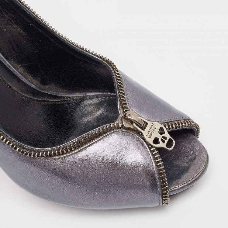 Pre Owned Alexander McQueen Metallic Leather Peep Toe Pumps Size 38
