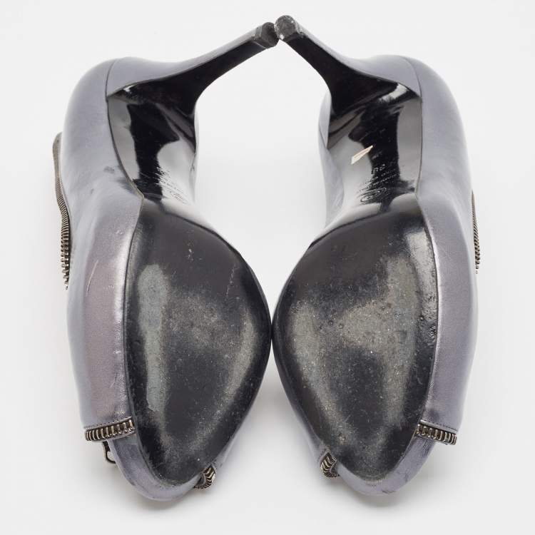 Pre Owned Alexander McQueen Metallic Leather Peep Toe Pumps Size 38