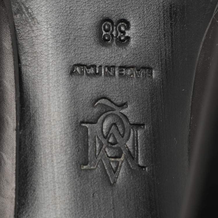 Pre Owned Alexander McQueen Black Leather Buckle Detail Ankle Length Boots Size 38