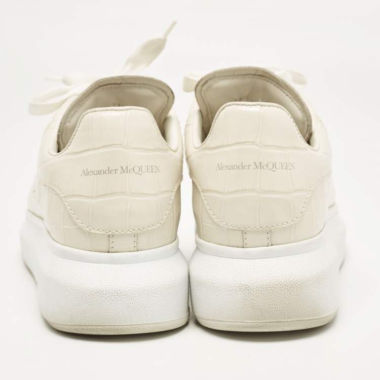 مملوكة مسبقًا Alexander McQueen Cream Croc Embossed Leather Oversized Low Top Sneakers Size 37.5