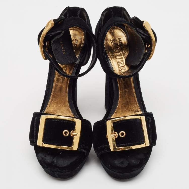 Pre Owned Alexander McQueen Black Velvet Buckle Platform Ankle Strap Sandals Size 39