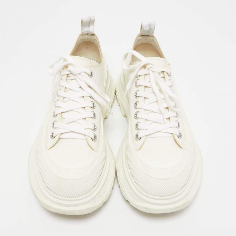 Pre Owned Alexander McQueen White Canvas and Rubber Tread Slick Lace Up Sneakers 39