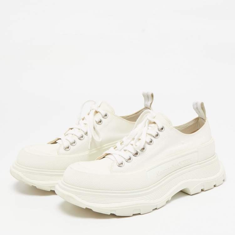 Pre Owned Alexander McQueen White Canvas and Rubber Tread Slick Lace Up Sneakers 39