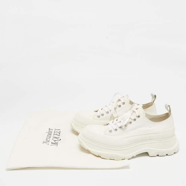 Pre Owned Alexander McQueen White Canvas and Rubber Tread Slick Lace Up Sneakers 39