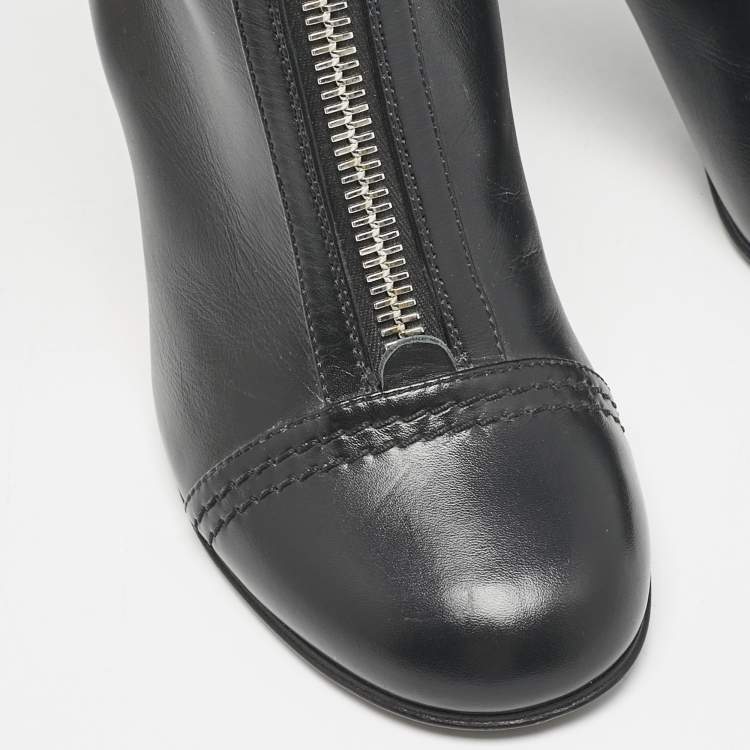 Pre Owned Alexander McQueen Black Buckled Leather Ankle Boots Size 38