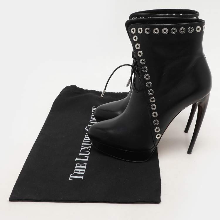 Pre Owned Alexander McQueen Black Leather Eyelet Trim Curve Heel Ankle Boots Size 37