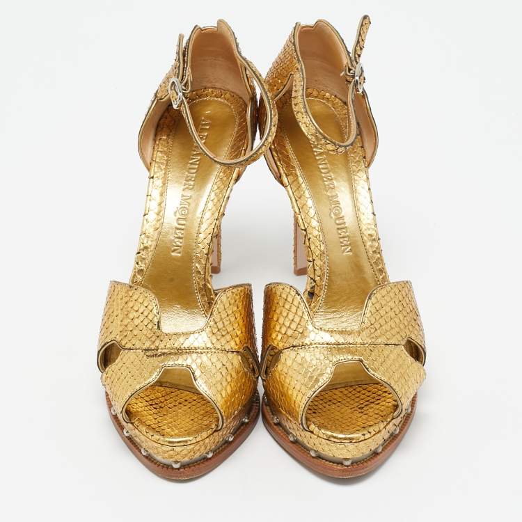 Pre Owned Alexander McQueen Gold Snakeskin Studded Platform Sandals Size 38