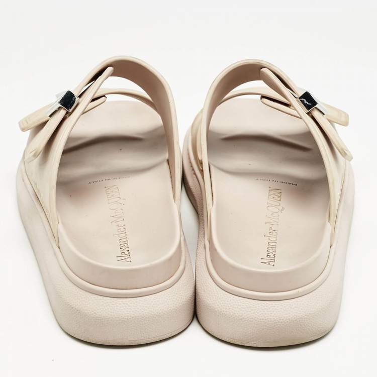 Pre Owned Alexander McQueen Beige Rubber Hybrid Slides Size 39