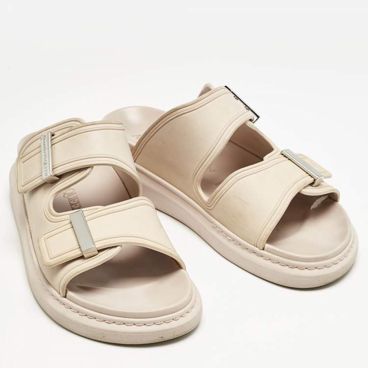 Pre Owned Alexander McQueen Beige Rubber Hybrid Slides Size 39