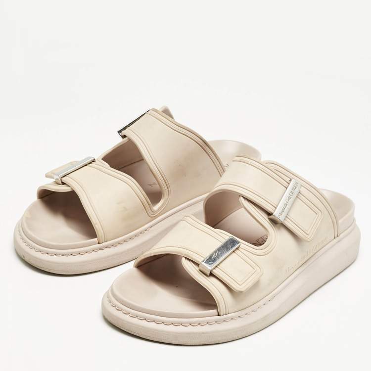 Pre Owned Alexander McQueen Beige Rubber Hybrid Slides Size 39