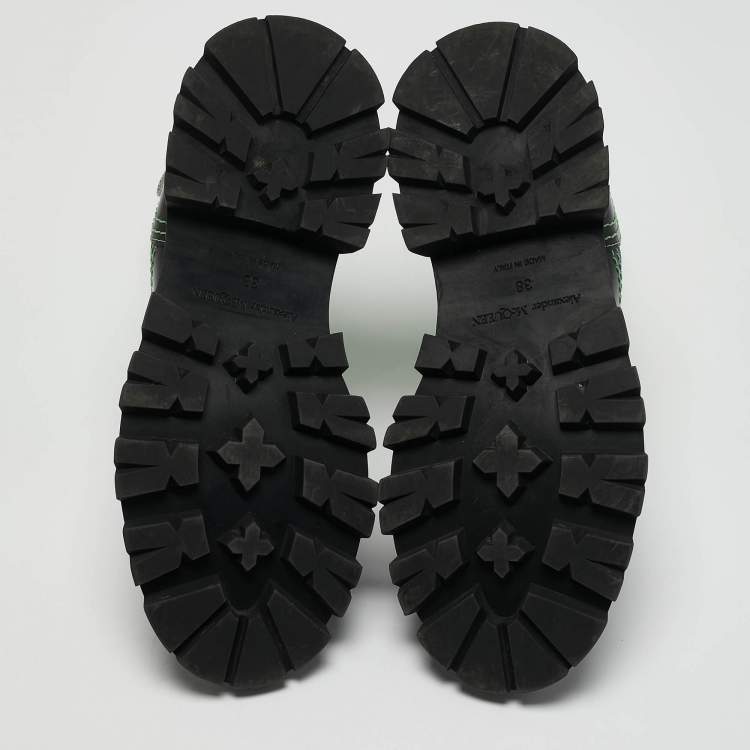 Pre Owned Alexander McQueen Black/Green Leather Wander Chelsea Ankle Length Boots Size 38