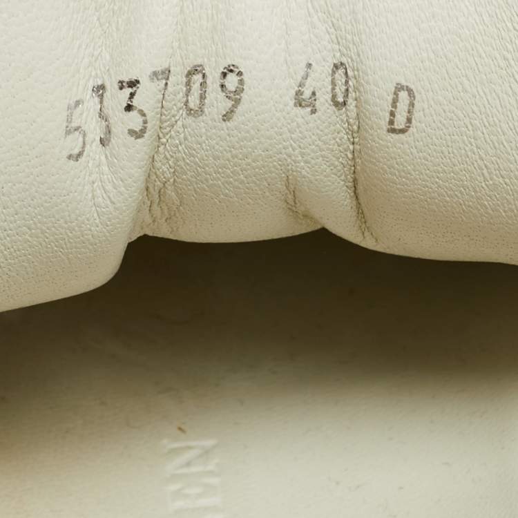 Pre Owned Alexander McQueen Cream/Off White Leather and Fabric Oversized Runner Sneakers Size 40