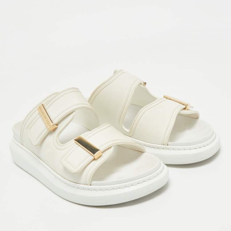 Pre Owned Alexander McQueen White Rubber Hybrid Chelsea Flat Sandals Size 38