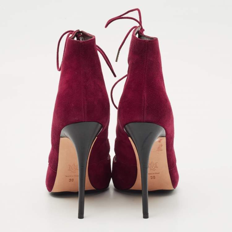 Pre Owned Alexander McQueen Burgundy Cut Out Suede Studded Ankle Booties Size 38