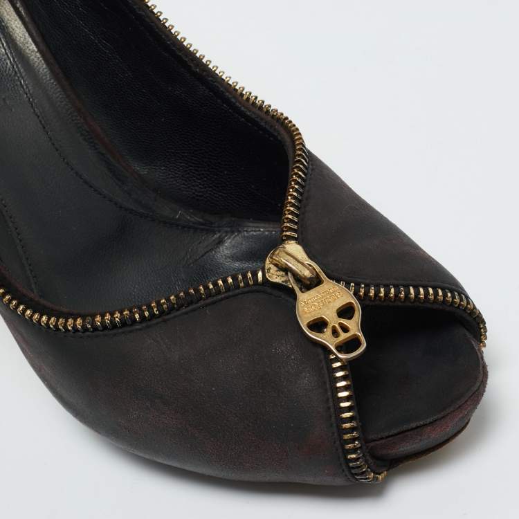 Pre Owned Alexander McQueen Black Nubuck Leather Peep Toe Pumps Size 37.5