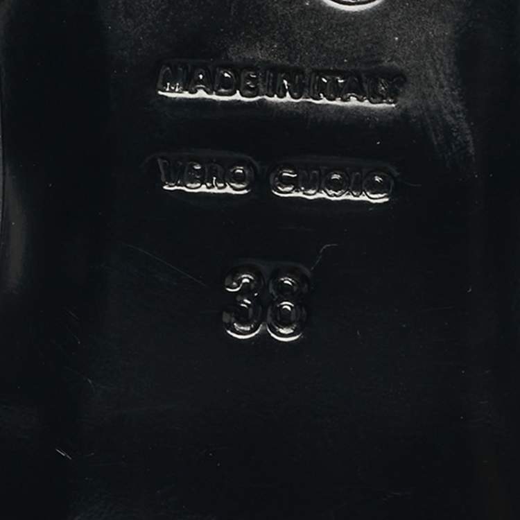 Pre Owned Alexander McQueen Black Leather Studded Flat Sandals Size 38