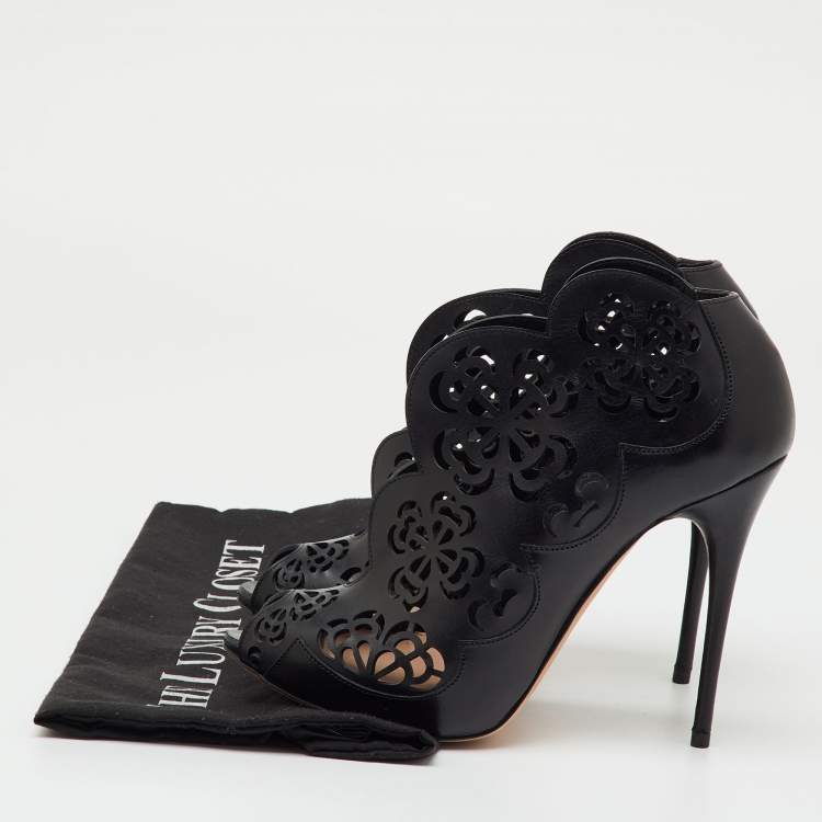 Pre Owned Alexander McQueen Black Leather Floral Lasecut Booties Size 36