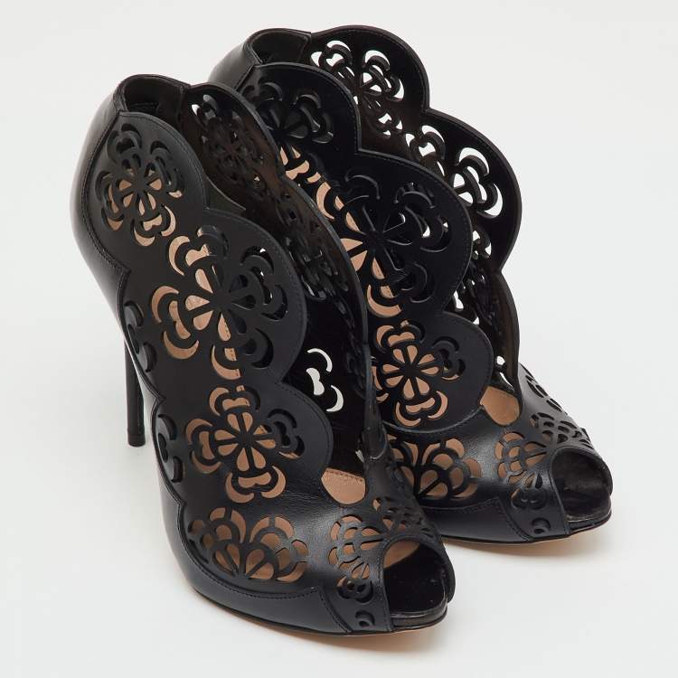 Pre Owned Alexander McQueen Black Leather Floral Lasecut Booties Size 36