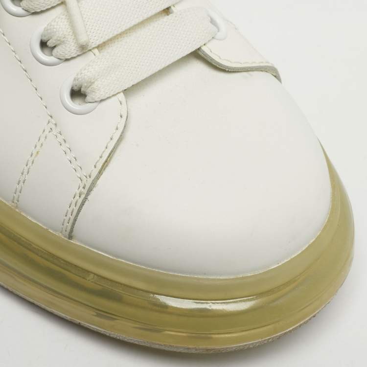 مملوكة مسبقًا Alexander McQueen White Leather Oversized Lace Up Sneakers Size 40