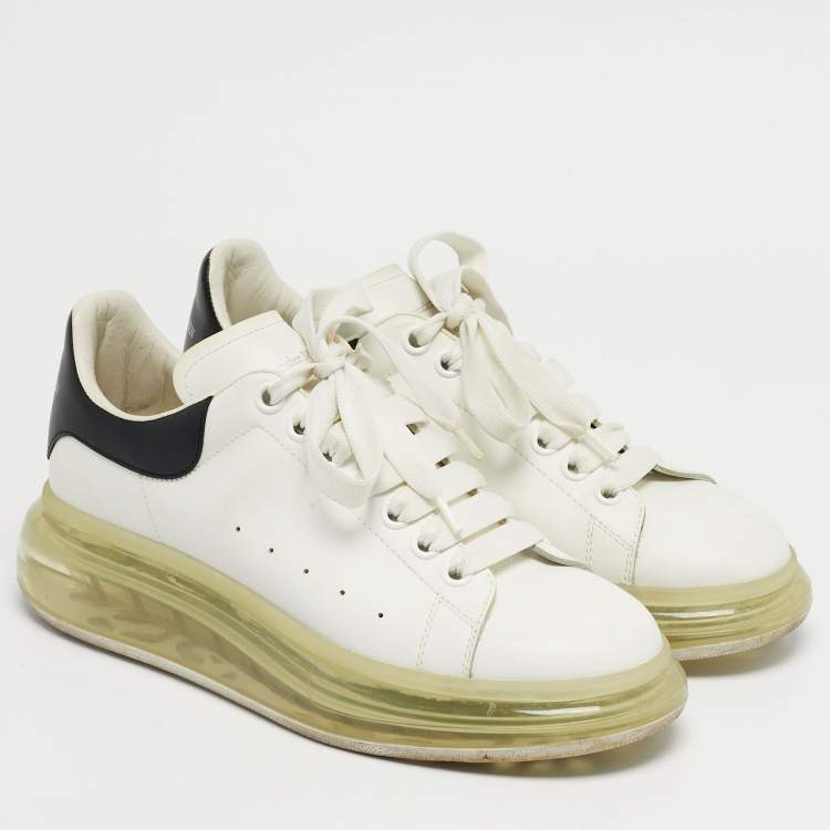 مملوكة مسبقًا Alexander McQueen White Leather Oversized Lace Up Sneakers Size 40