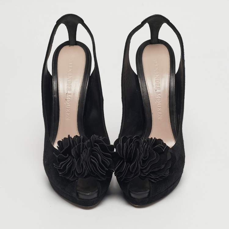 Pre Owned Alexander McQueen Size 40 Black Suede Flower Detail Peep Toe Platform Pumps