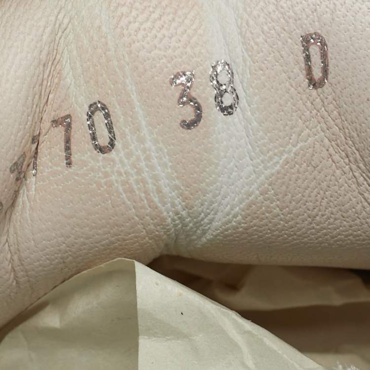 Pre Owned Alexander McQueen Oversized Size 38 White Leather and Suede Low Top Sneakers