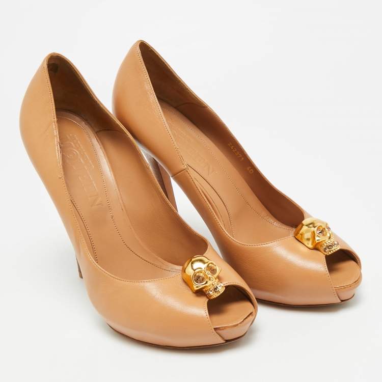 Pre Owned Alexander McQueen Skull Size 40 Brown Leather Peep Toe Platform Pumps