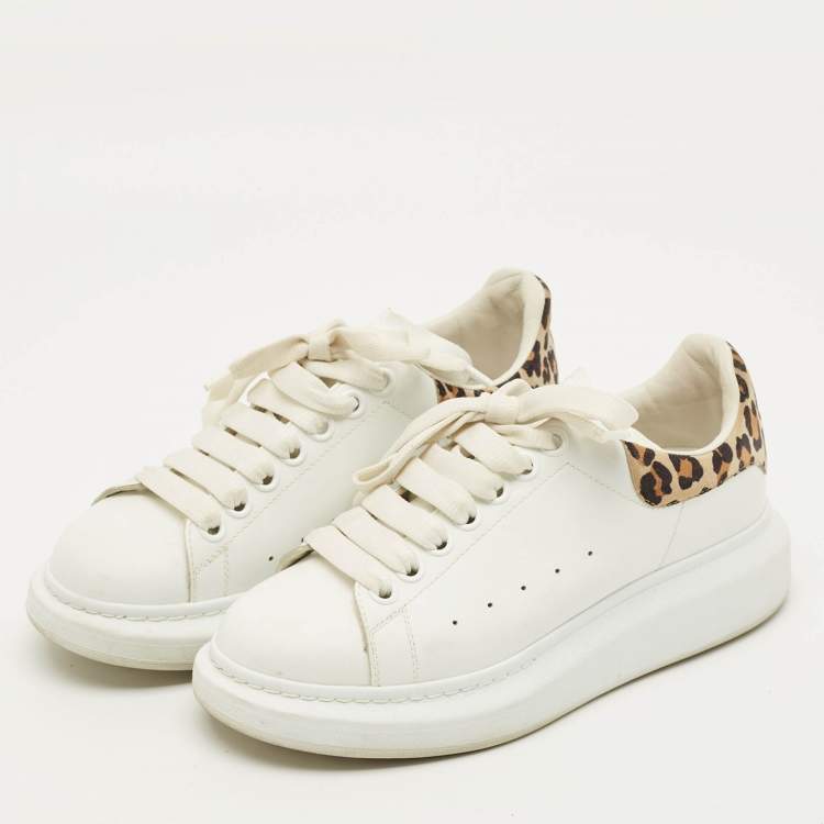 Pre Owned Alexander McQueen Oversized Size 37 White Leather and Suede Lace Up Sneakers