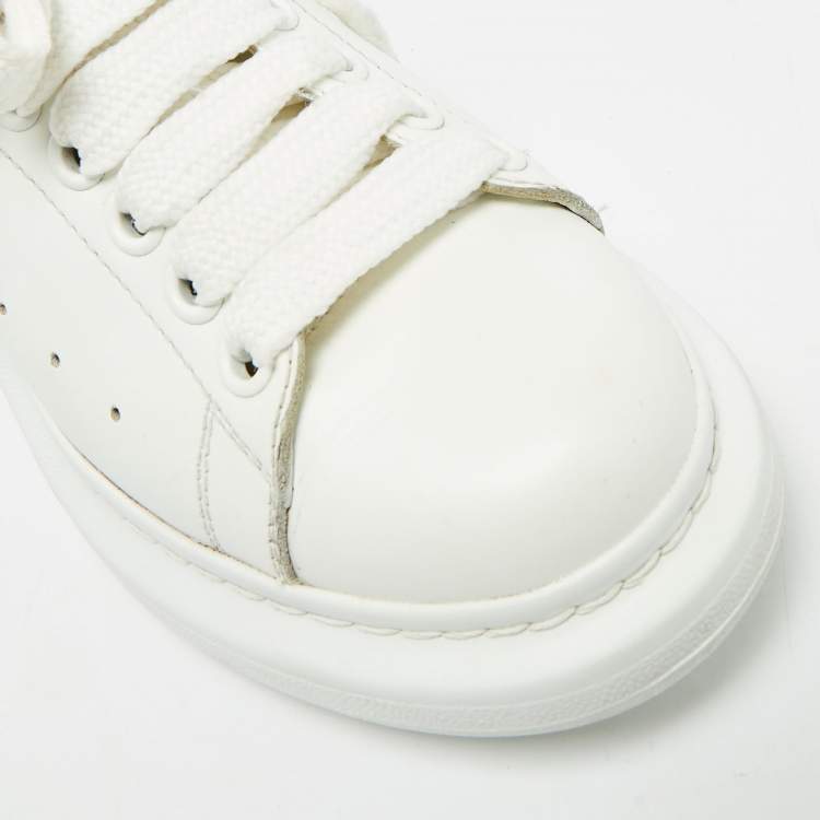 Pre Owned Alexander McQueen Oversized Size 37.5 White/Black Leather and Suede Low Top Sneakers