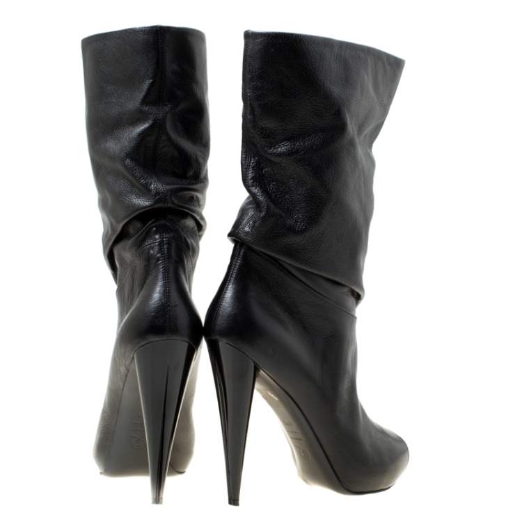 مملوكة مسبقًا Alexander McQueen Black Leather Ruched Detail Peep Toe Calf Boots Size 40.5