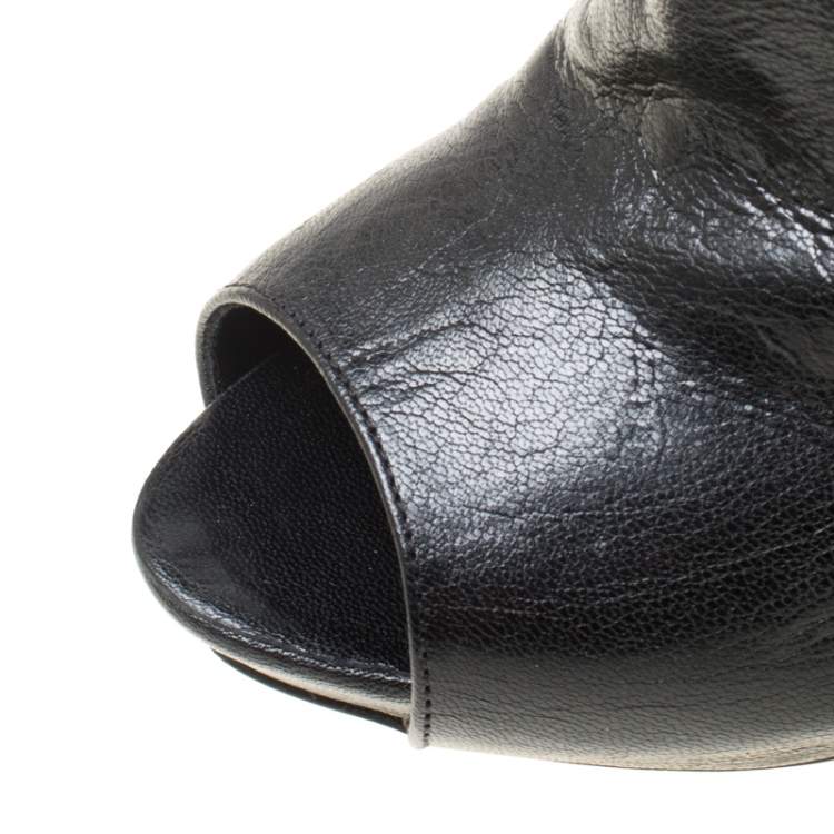 مملوكة مسبقًا Alexander McQueen Black Leather Ruched Detail Peep Toe Calf Boots Size 40.5