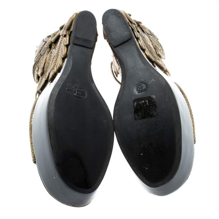 Pre Owned Alexander McQueen Metallic Gold Leather 3D Flower T-Strap Wedge Sandals Size 40