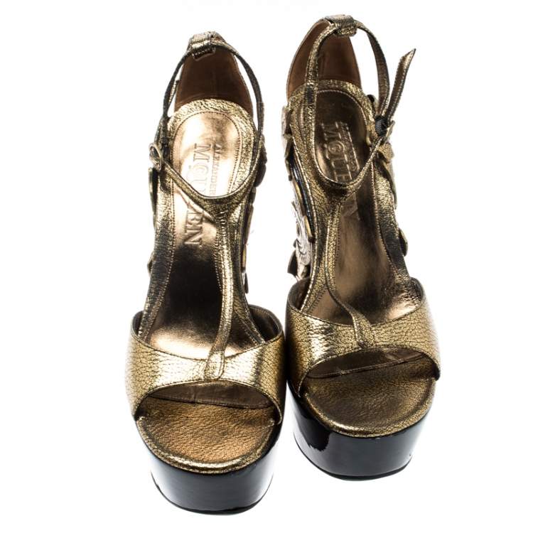 Pre Owned Alexander McQueen Metallic Gold Leather 3D Flower T-Strap Wedge Sandals Size 40