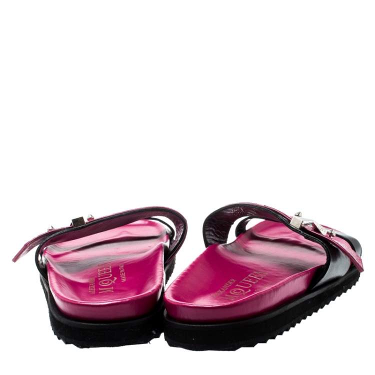 Pre Owned Alexander McQueen Pink/Black Ostrich Leg And Leather Flat Sandals Size 40