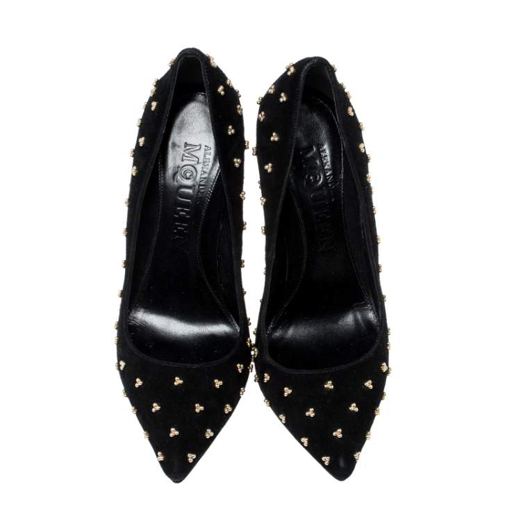 Pre Owned Alexander McQueen Black Suede Studded Pointed Toe Pumps Size 37