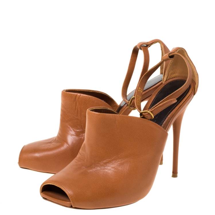 Pre Owned Alexander McQueen Tan Leather Mules Ankle Strap Sandals Size 37