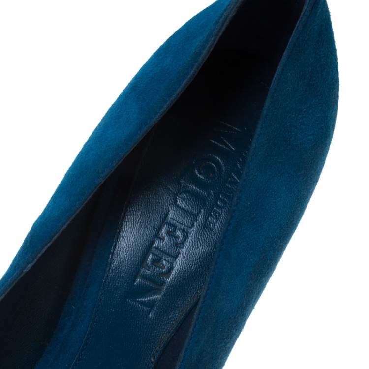 Pre Owned Alexander McQueen Blue Suede Crystal Embellished Skull Peep Toe Platform Pumps Size 39.5
