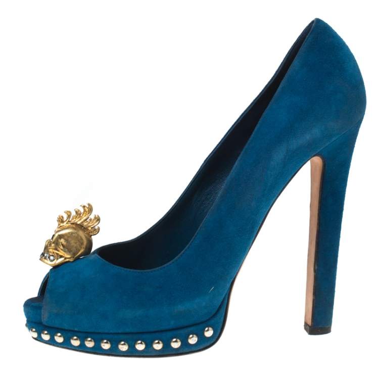 Pre Owned Alexander McQueen Blue Suede Crystal Embellished Skull Peep Toe Platform Pumps Size 39.5