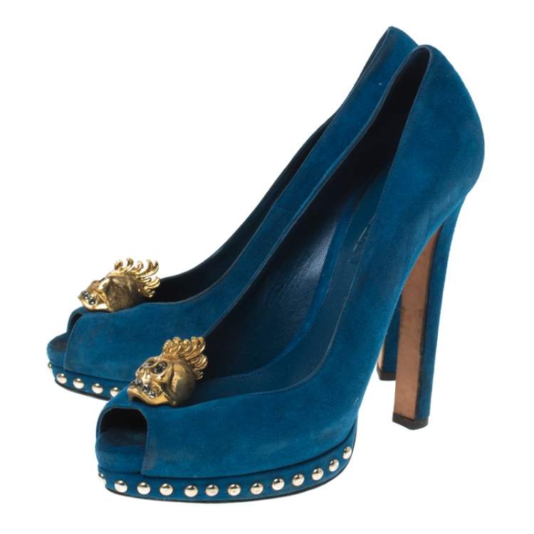 Pre Owned Alexander McQueen Blue Suede Crystal Embellished Skull Peep Toe Platform Pumps Size 39.5