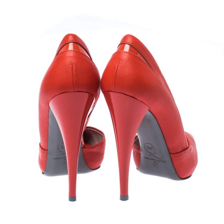 Pre Owned Alexander McQueen Pastel Orange Leather Lex Punk D'orsay Pumps Size 37