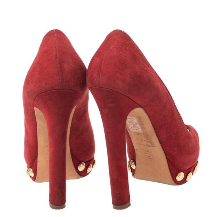 Pre Owned Alexander McQueen Red Suede Skull Embellished Peep Toe Pumps Size 36