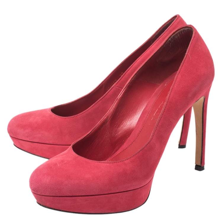 Pre Owned Alexander McQueen Red Suede Horn Heel Platform Pumps Size 37