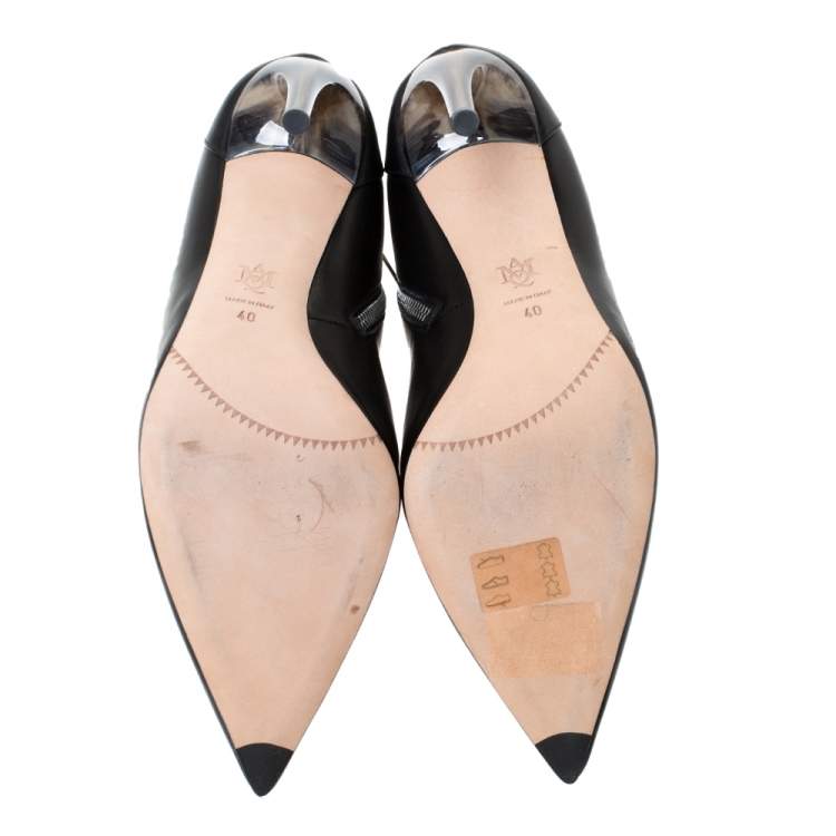Pre Owned Alexander McQueen Black Leather Buckle Detail Pointed Toe Ankle Booties Size 40