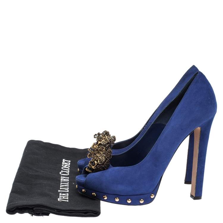 Pre Owned Alexander McQueen Blue Suede Crystal Embellished Skull Peep Toe Platform Pumps Size 38