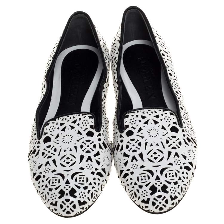 Pre Owned Alexander McQueen Monochrome Laser Cut Patent Leather Smoking Slippers Size 37